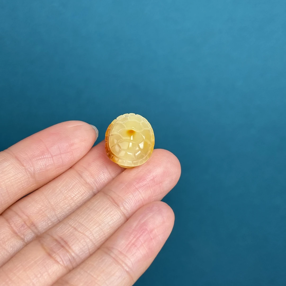 K2141天然原矿蜜蜡 富甲13*16*9mm支持复检假一罚十