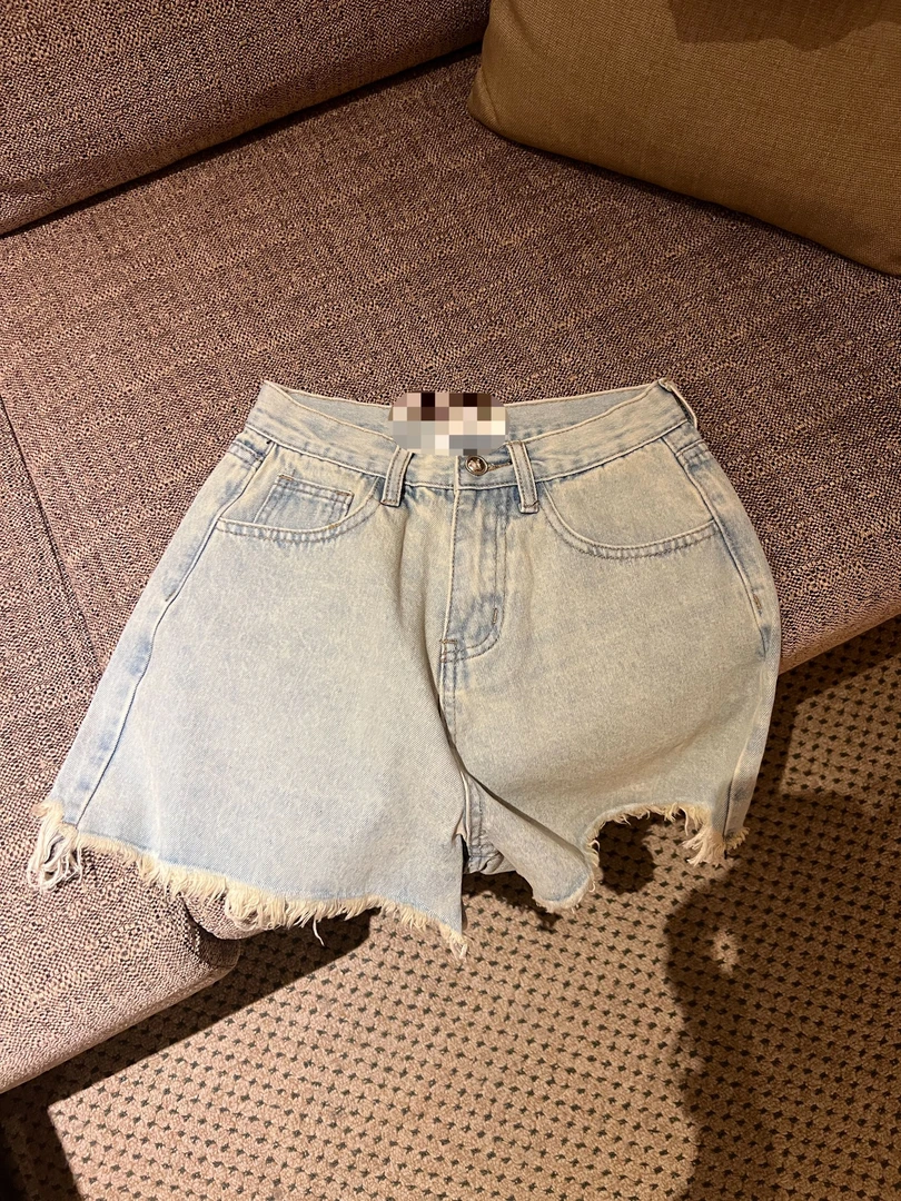 夏日做旧毛须牛仔短裤
