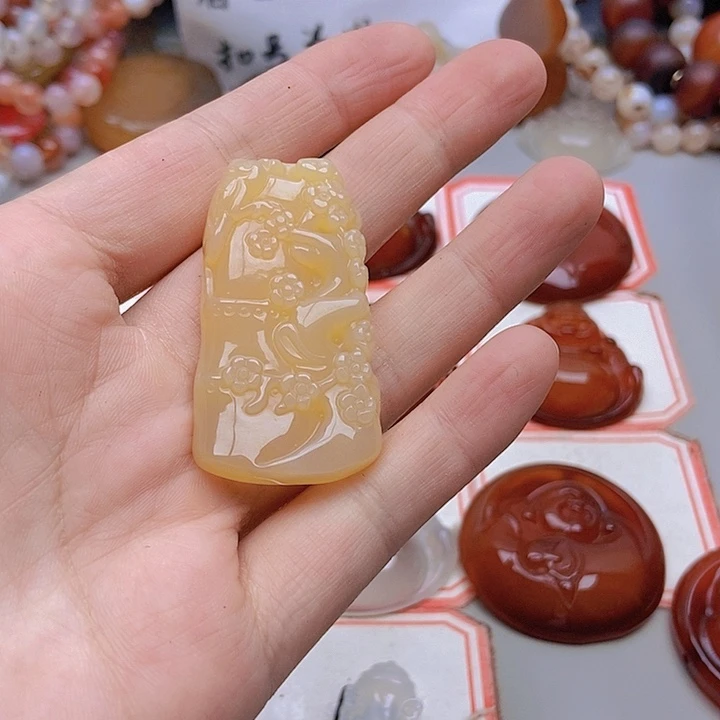 【闪购商品】未镶嵌玛瑙/玉髓珠宝半成品微**王