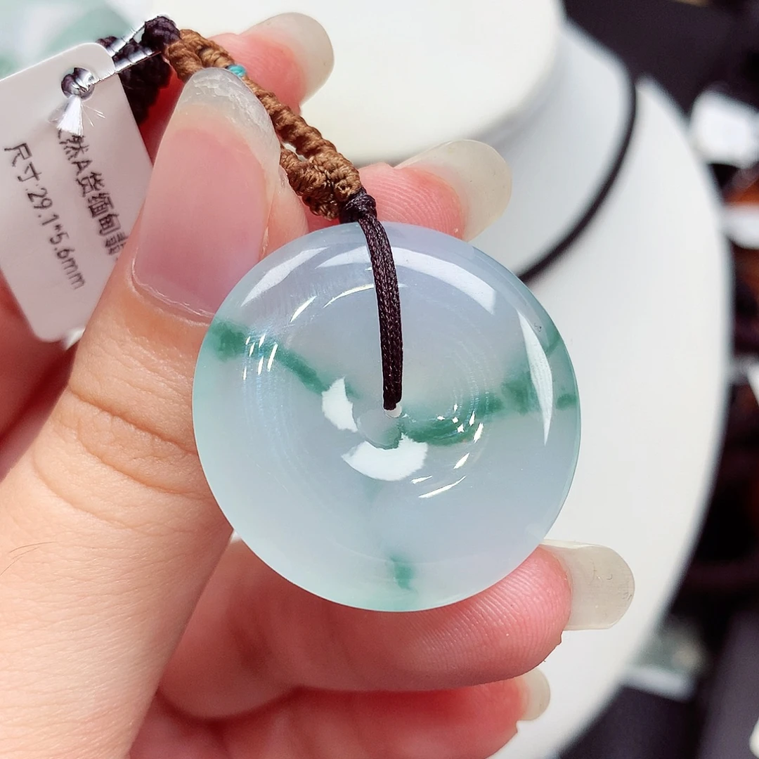 翡翠未镶嵌颈饰翡翠125，29.1/5.6