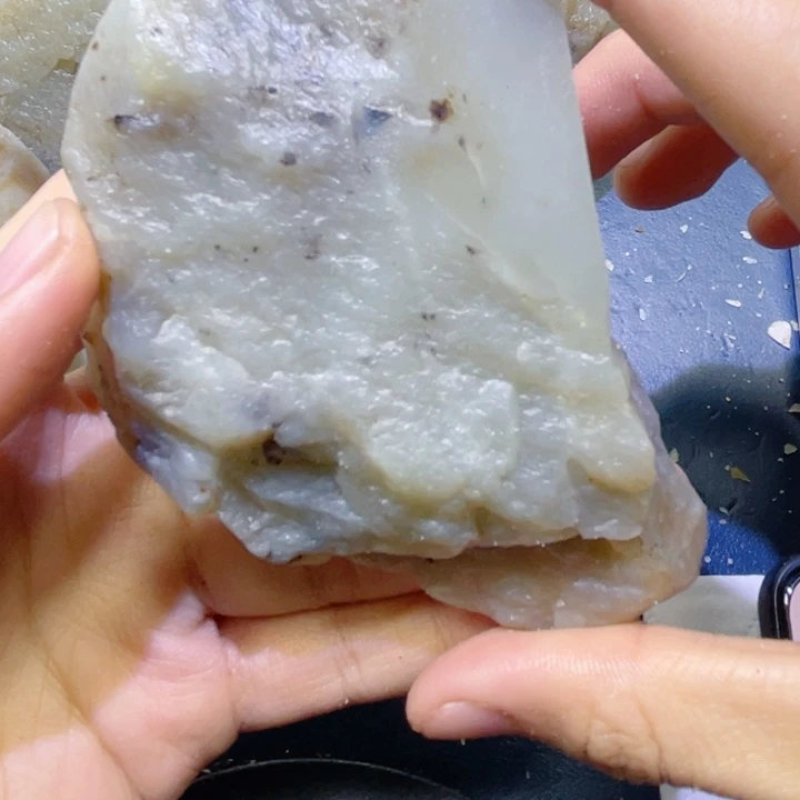 和田玉未镶嵌珠宝半成品