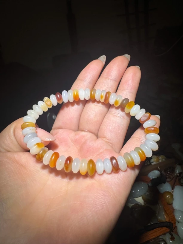 新疆和田玉算盘手串