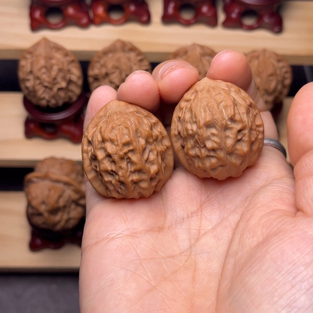 文玩核桃吊坠黄松峪