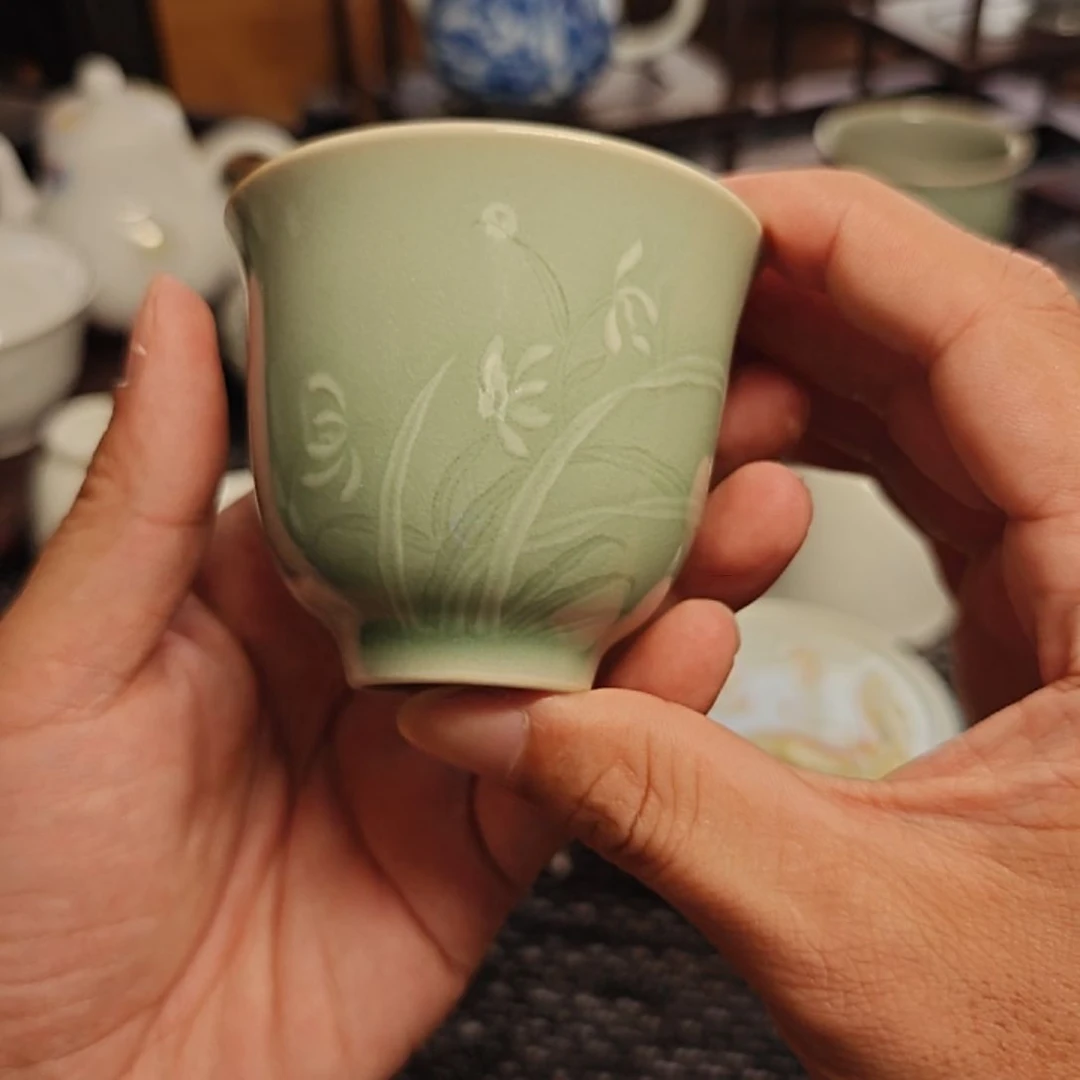 寒***江摆件青瓷雕刻兰花主人杯