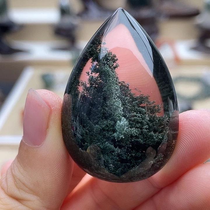 未镶嵌颈饰水晶绿幽灵水滴
