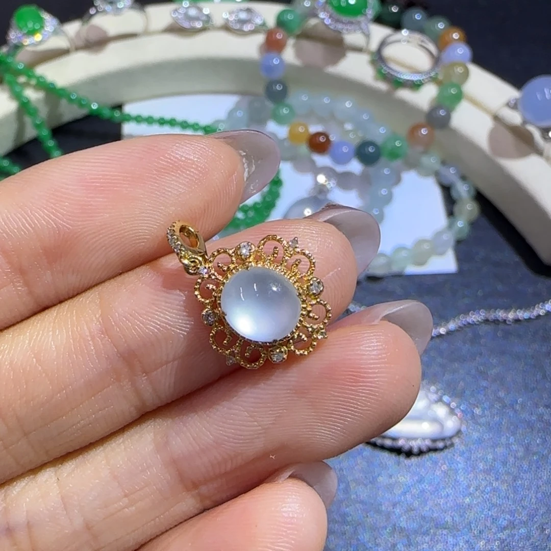 翡翠18K金镶嵌颈饰精品