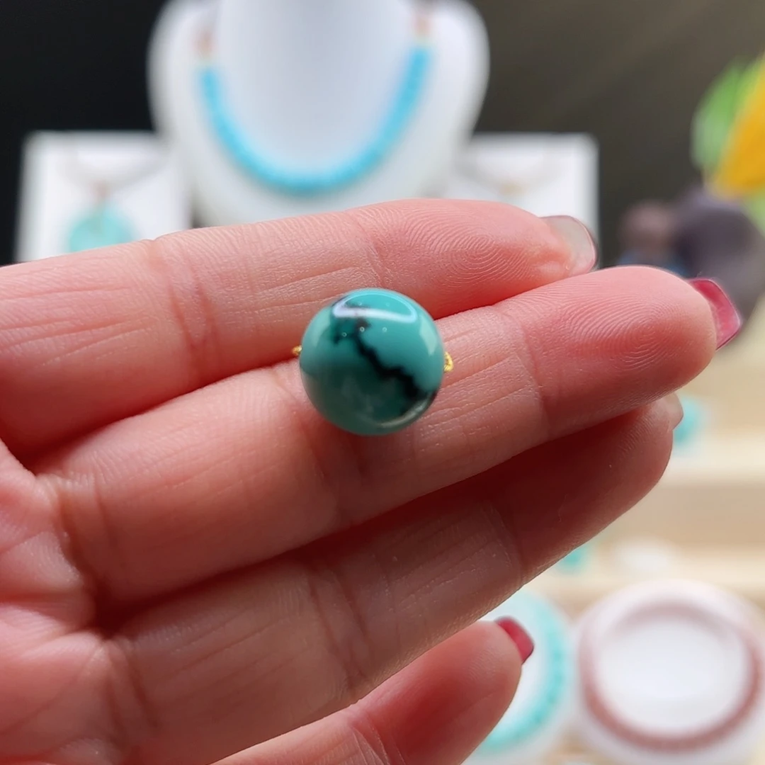 绿松石配饰未镶嵌