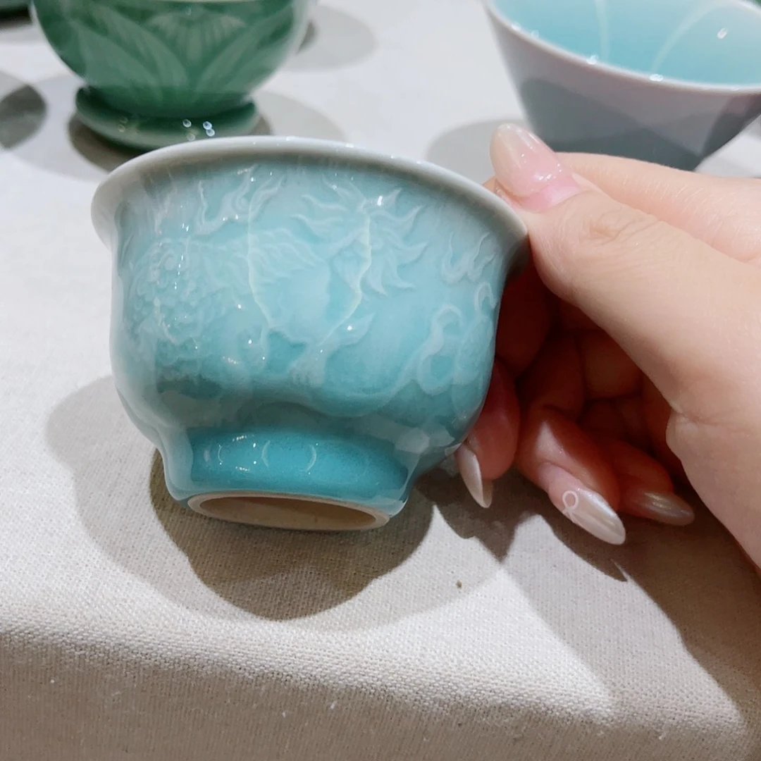 青瓷哈哈哈哈哈哈哈哈