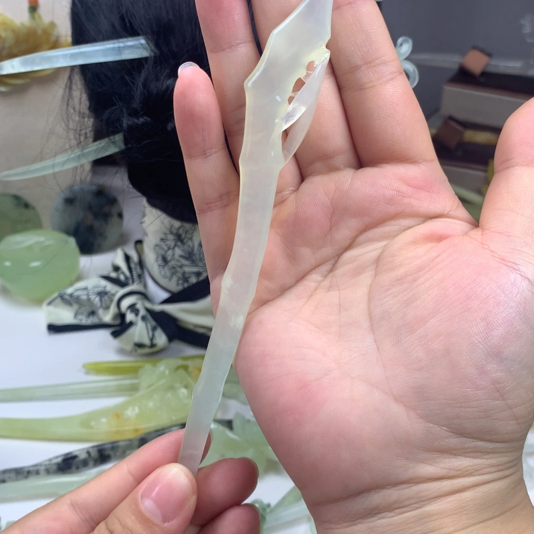 蛇纹石玉未镶嵌发簪