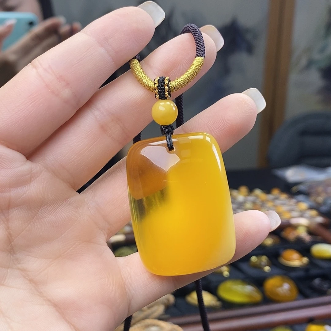 琥珀未镶嵌裸石成品