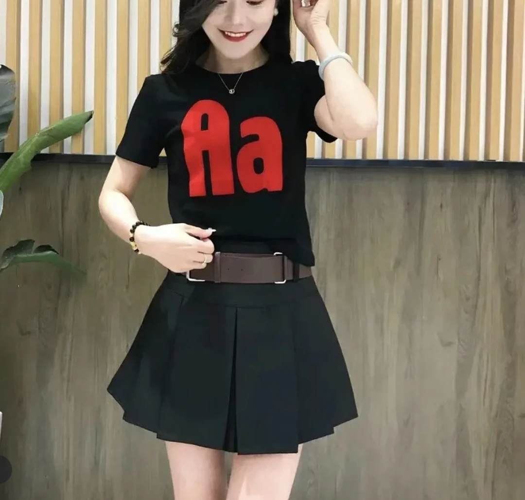 2025夏季新款宽松红字母T印花时尚百搭潮流女装
