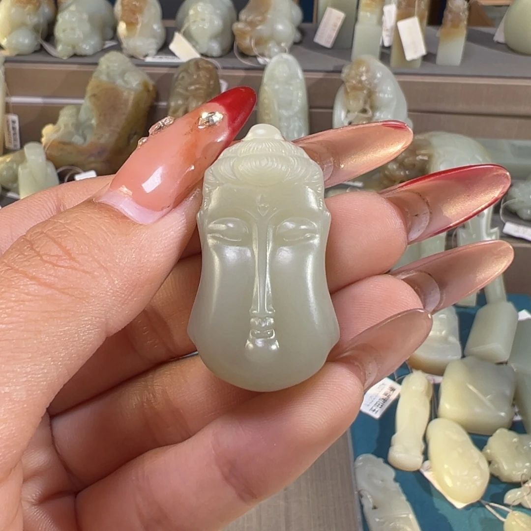 和田玉（糖玉）未镶嵌颈饰