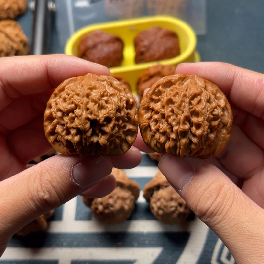 文玩核桃吊坠核王40