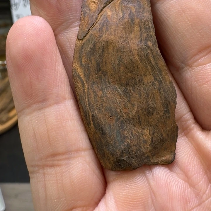 印尼红土九分沉2克。