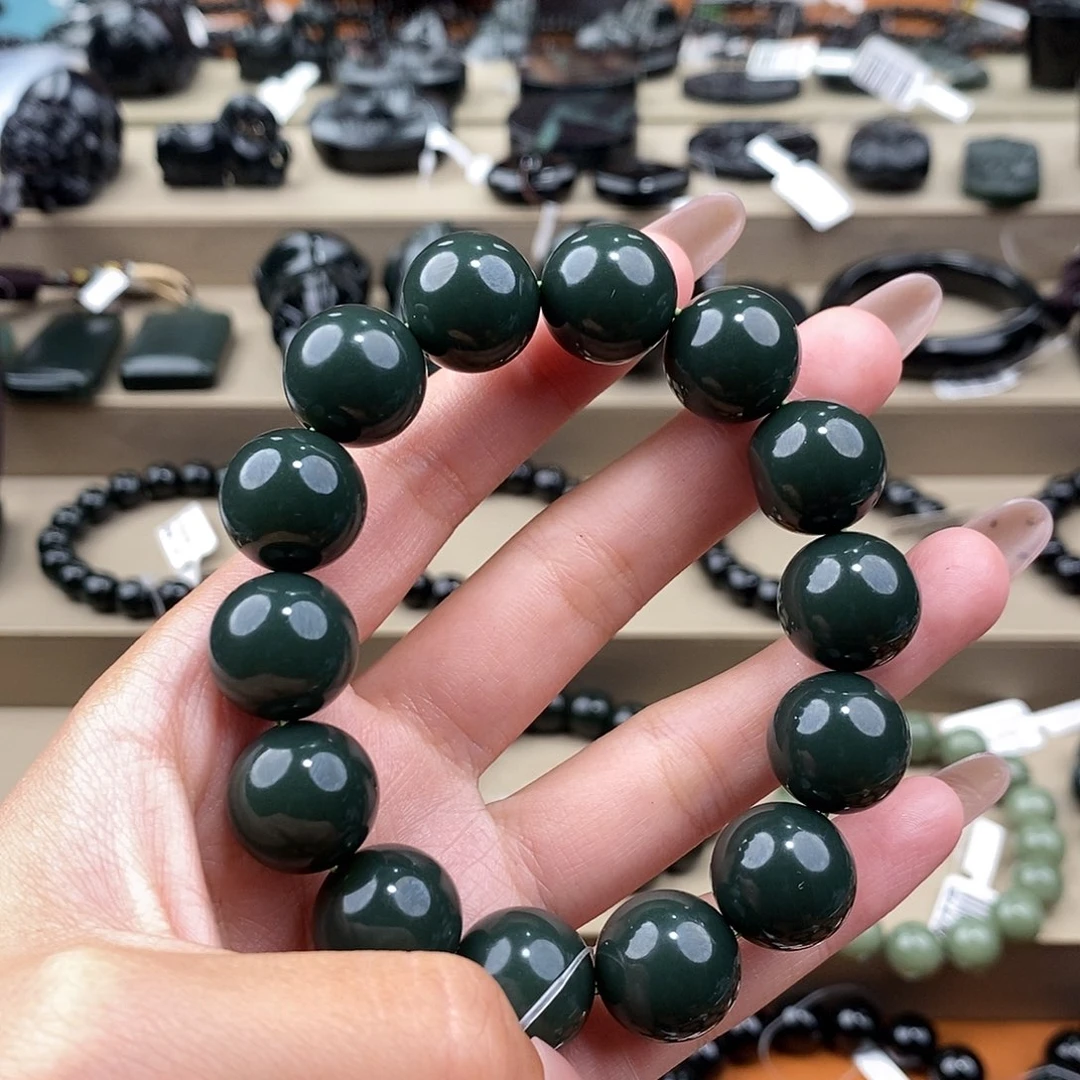 平***人和田玉未镶嵌手链