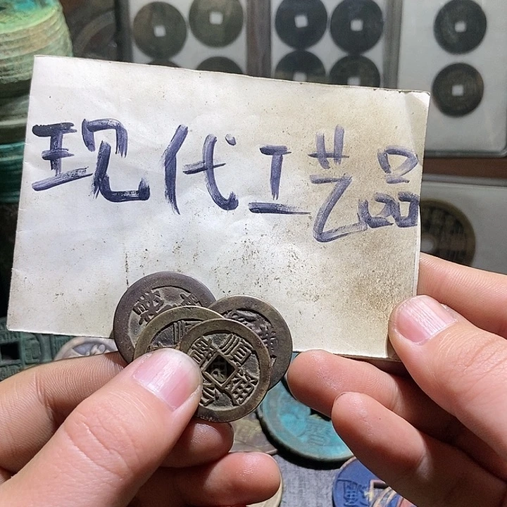 铜北**地现代翻砂制作工艺品