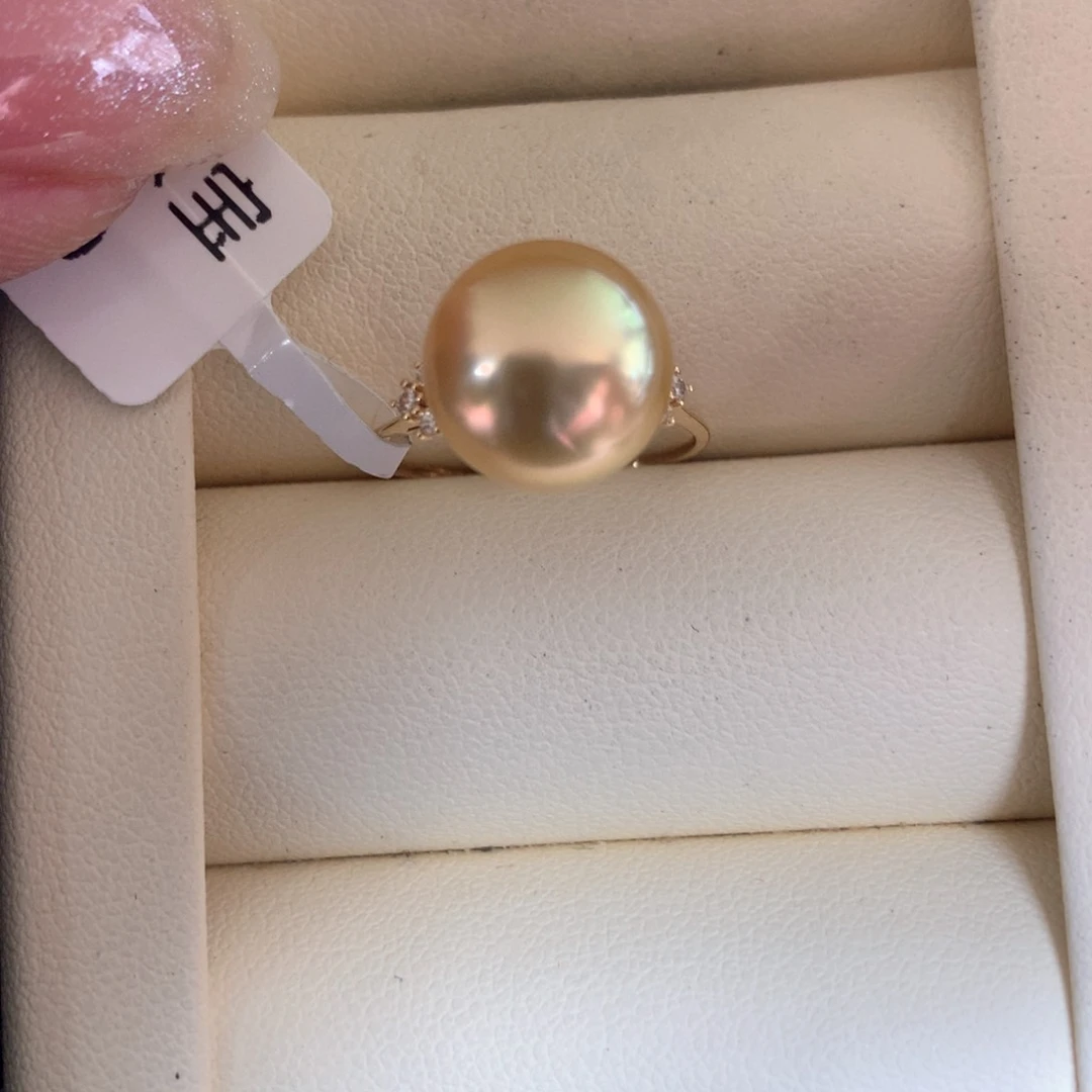 18K金镶嵌海水珍珠戒指