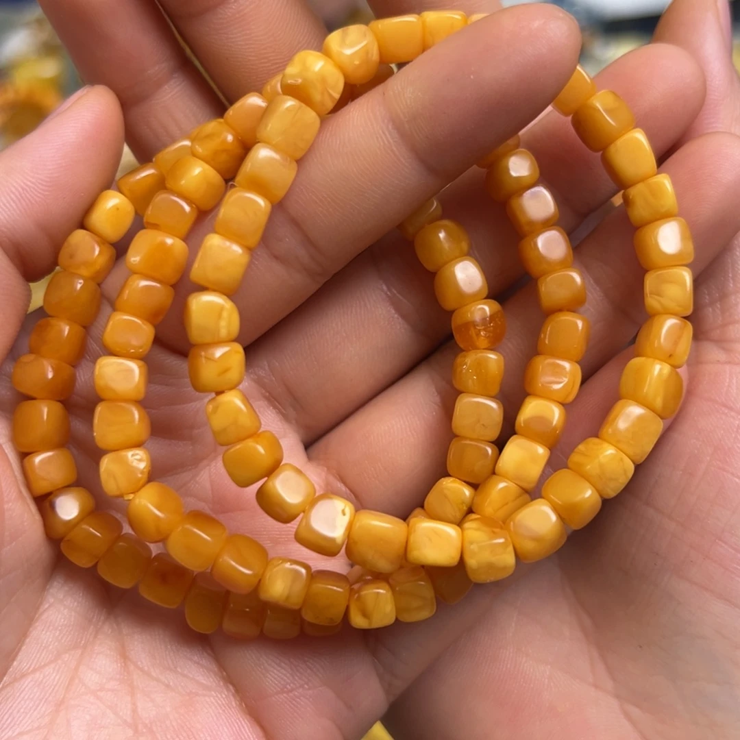 未镶嵌蜜蜡裸石多样性发一条