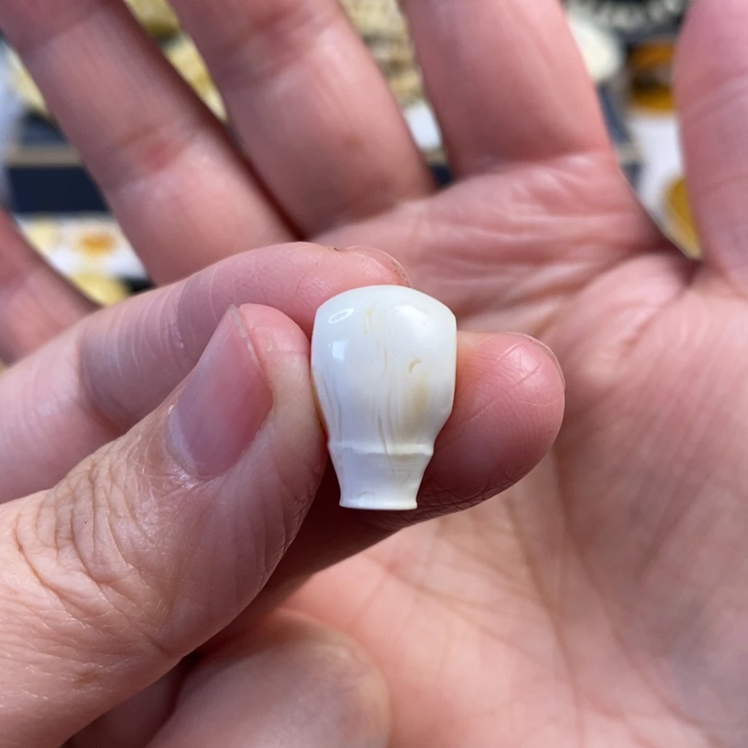 琥珀未镶嵌裸石瓷白三通11