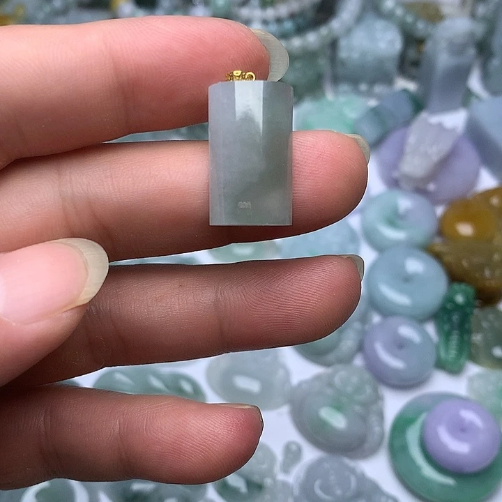 翡翠未镶嵌颈饰天然翡翠