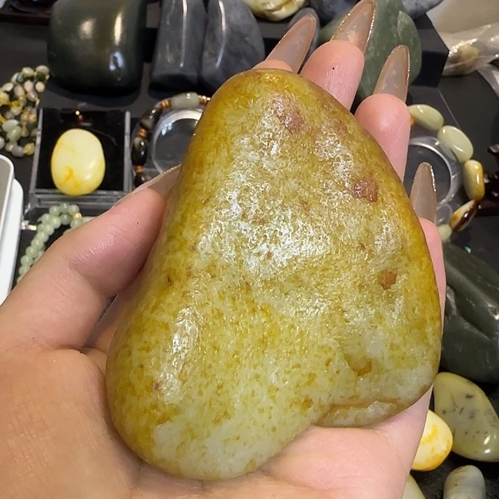 和田玉（糖玉）未镶嵌颈饰