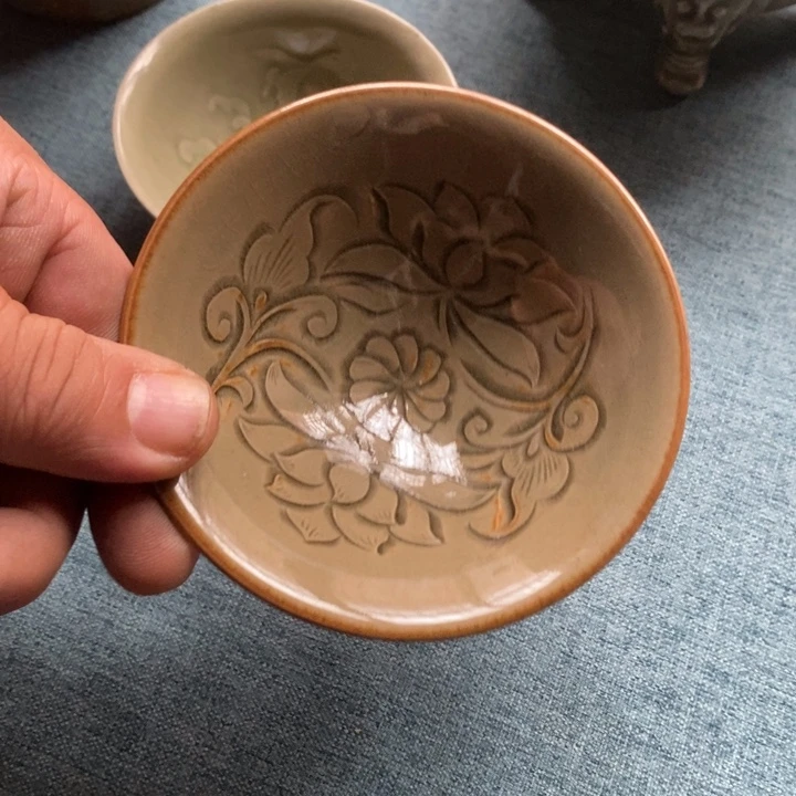 青瓷仿古斗笠微瑕