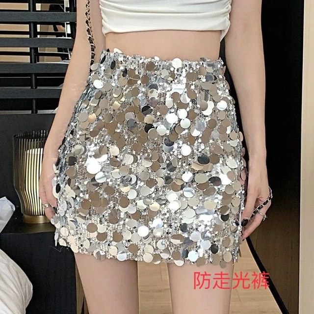 大尺码短裙女装夏季2025新款夏设计感小众高腰包臀a字亮片半身裙