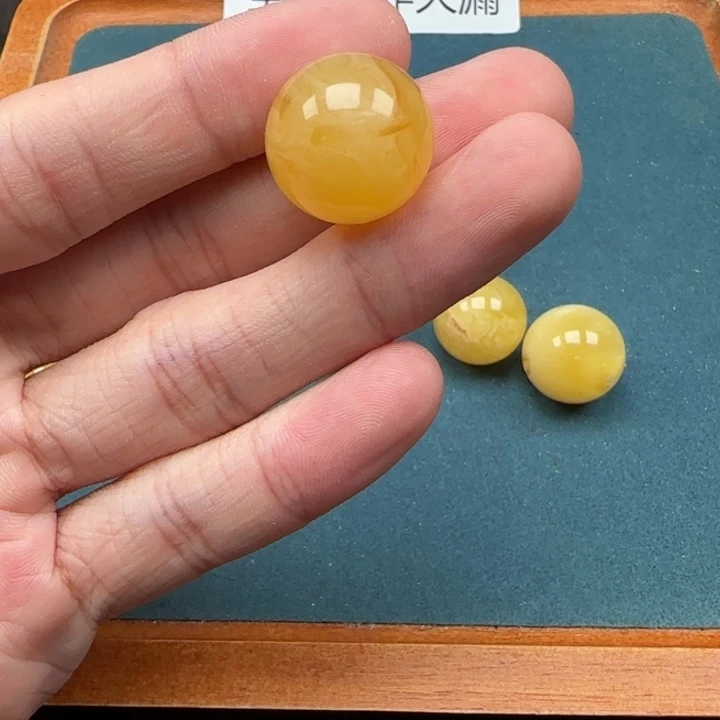 未镶嵌蜜蜡裸石天然288