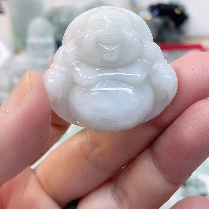 翡翠未镶嵌颈饰佛公