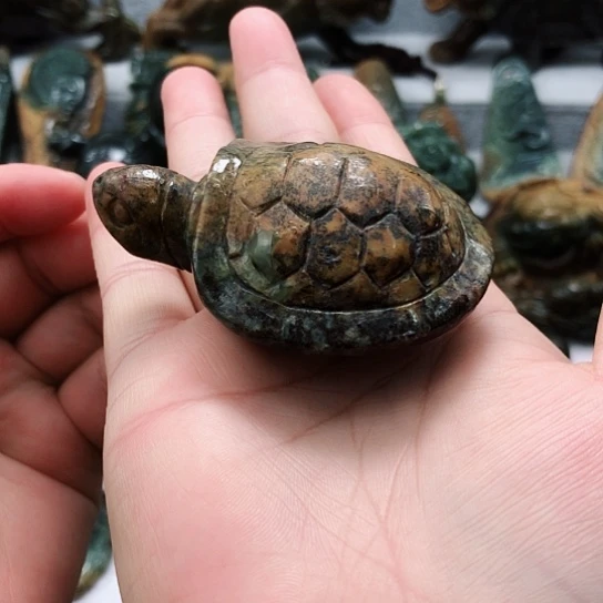 岫岩河磨玉（透闪石质玉）把件未镶嵌