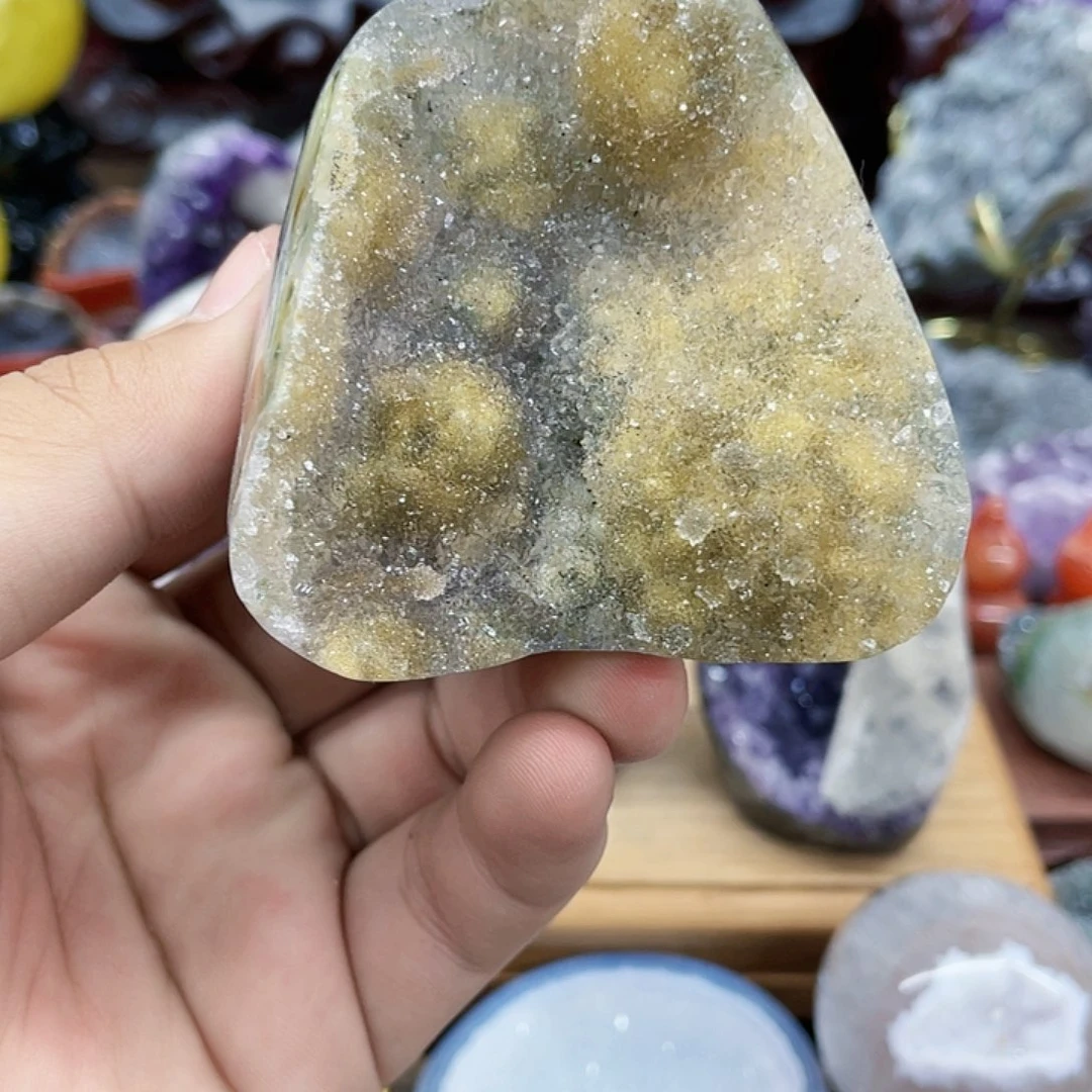 紫晶未镶嵌大型摆件（非配饰）