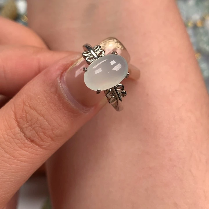 翡翠颈饰未镶嵌福利戒指