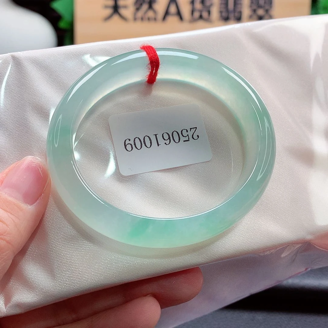 未镶嵌手镯（贵妃镯）翡翠78号，缅甸天然A货翡翠手镯