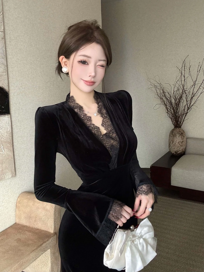 纯欲设计感蕾丝拼接秋冬外穿修身微喇包臀裙长裙女显瘦气质连衣裙