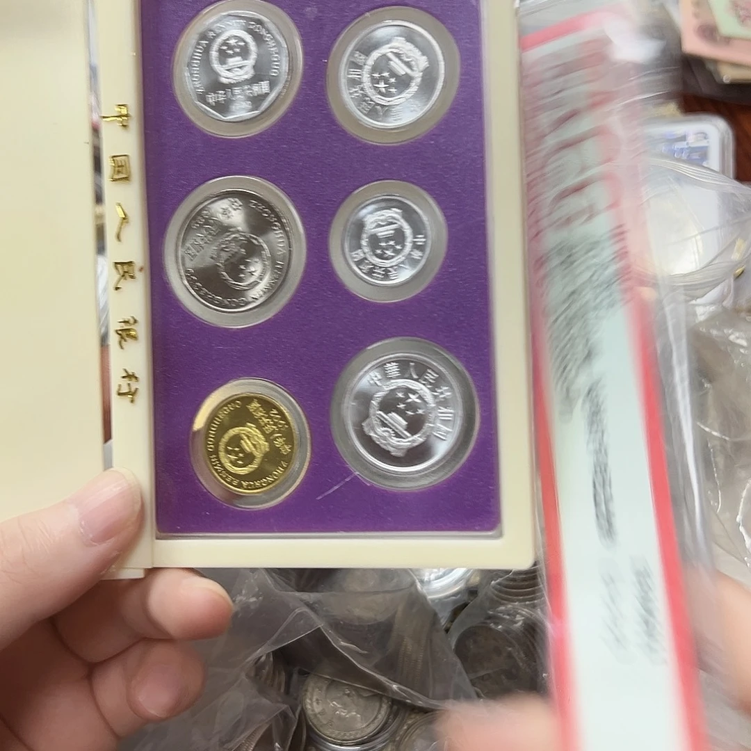 拍品。