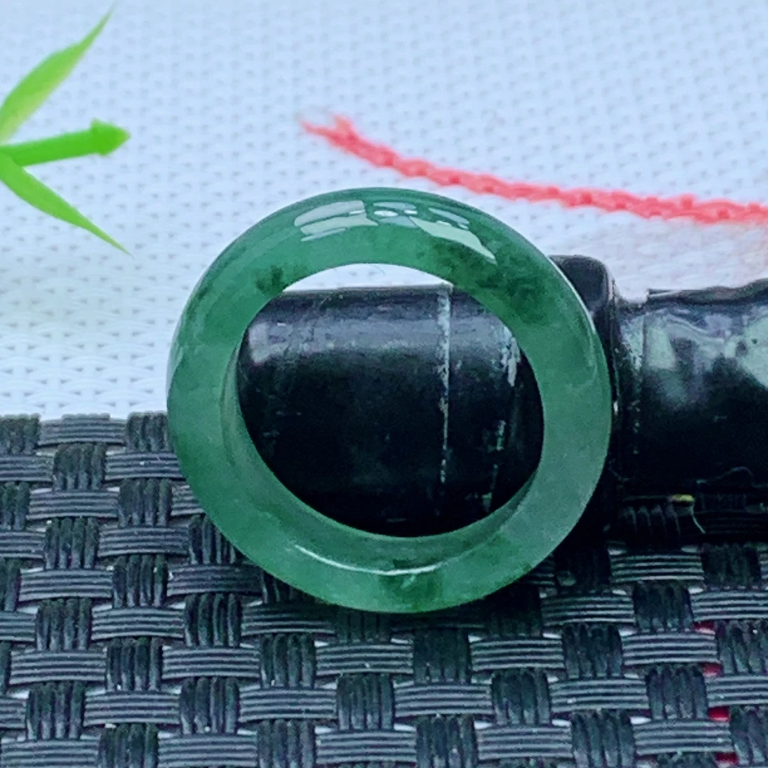 缅甸天然A货翡翠  冰飘花素面玉戒圈戒指 内径17.2mm 编号1780