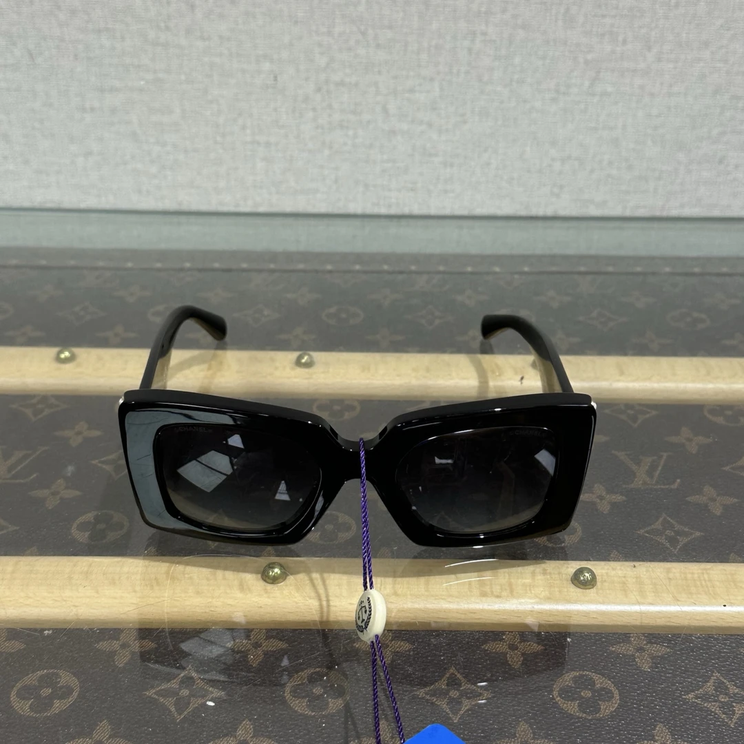 99新 Chanel/香奈儿 黑色珍珠边双C大方框太阳眼镜墨镜 61248