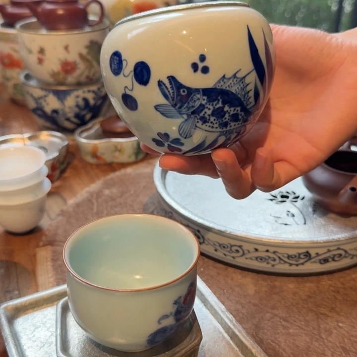 壶承天的作品是由一个