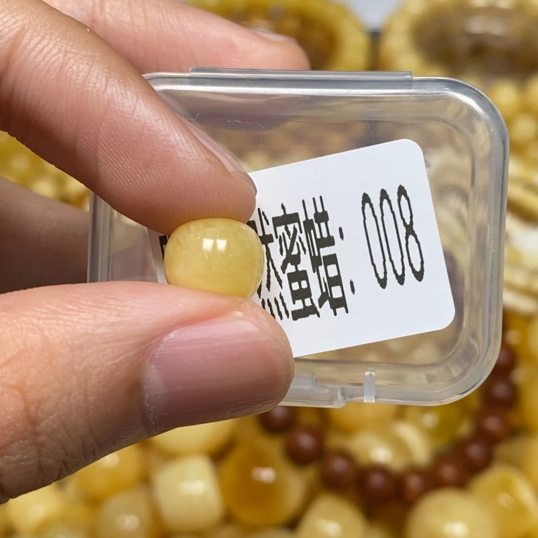 ****猫蜜蜡未镶嵌珠宝奇石008