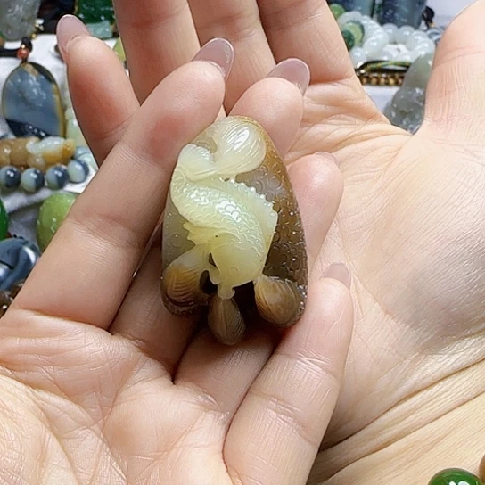 和田玉颈饰未镶嵌