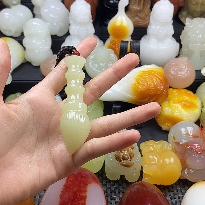 无花朵小***奶原石雕刻把件