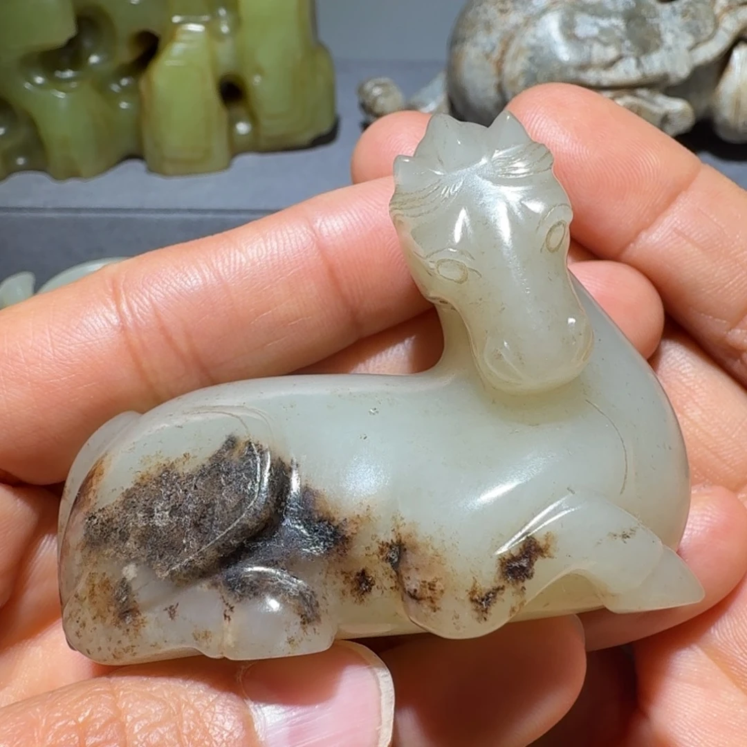 璞***馆和田玉未镶嵌挂件