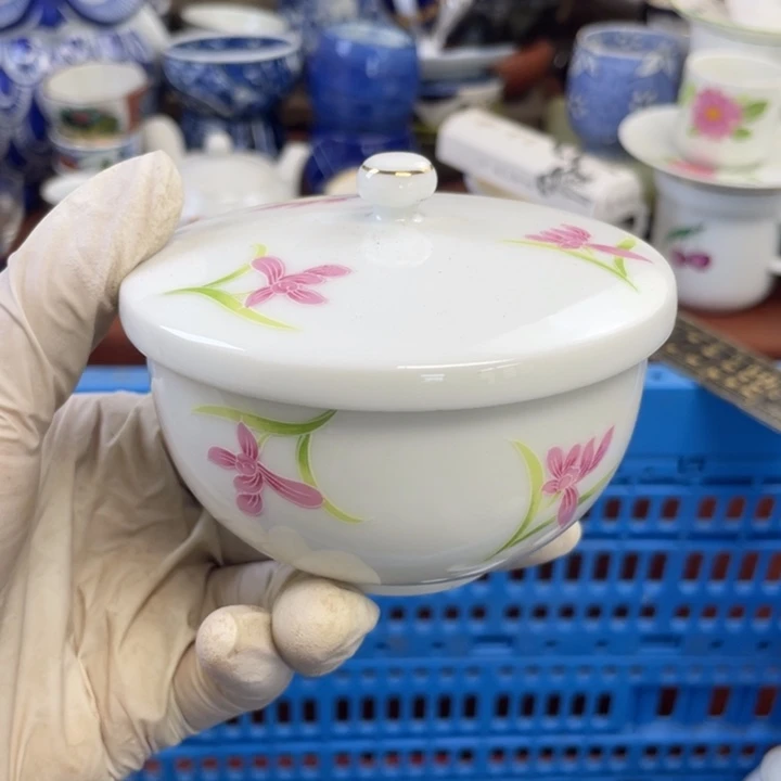 他家瓷器真美…开播了