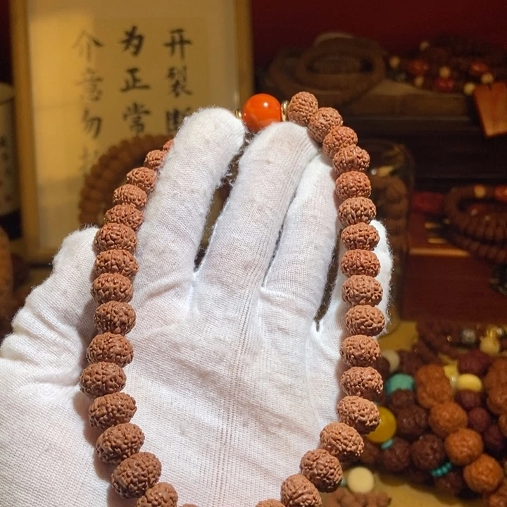 吊坠金刚菩提128原籽手持