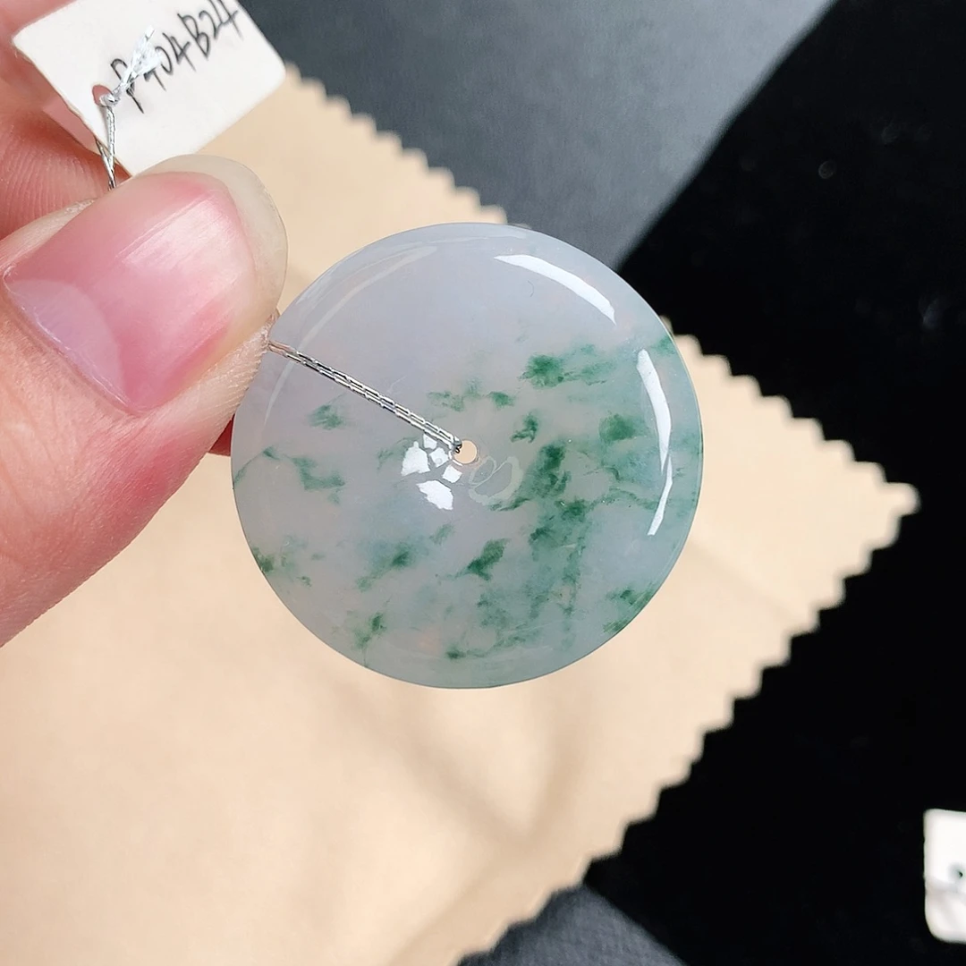 翡翠未镶嵌颈饰翡翠33*6