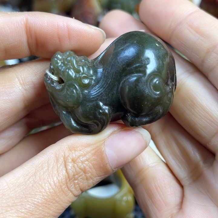 和田玉挂件未镶嵌