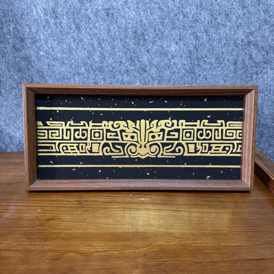 青铜兽面纹原创摆台居家办公装饰画