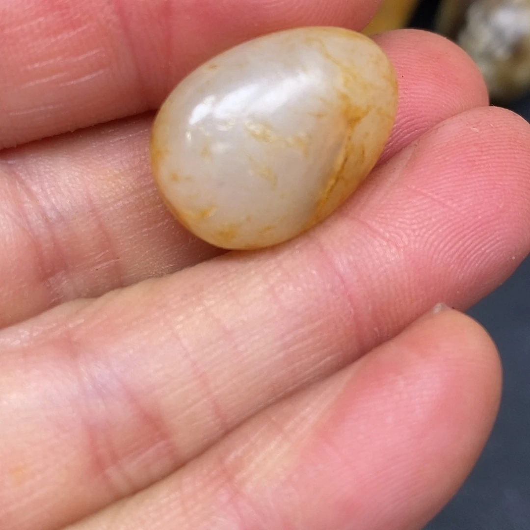 和田玉未镶嵌珠宝奇石