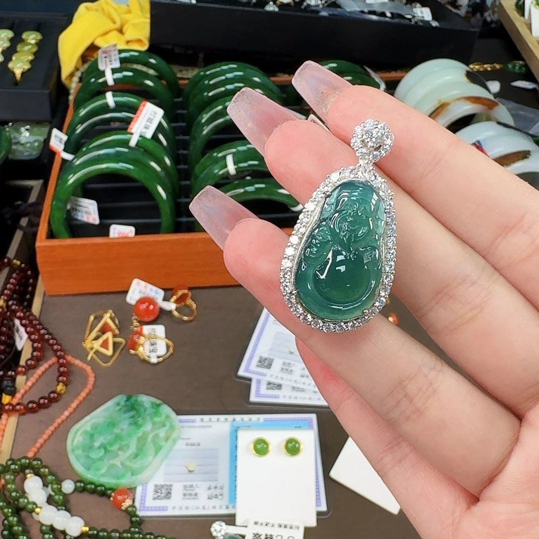 翡翠银S925镶嵌耳饰财神
