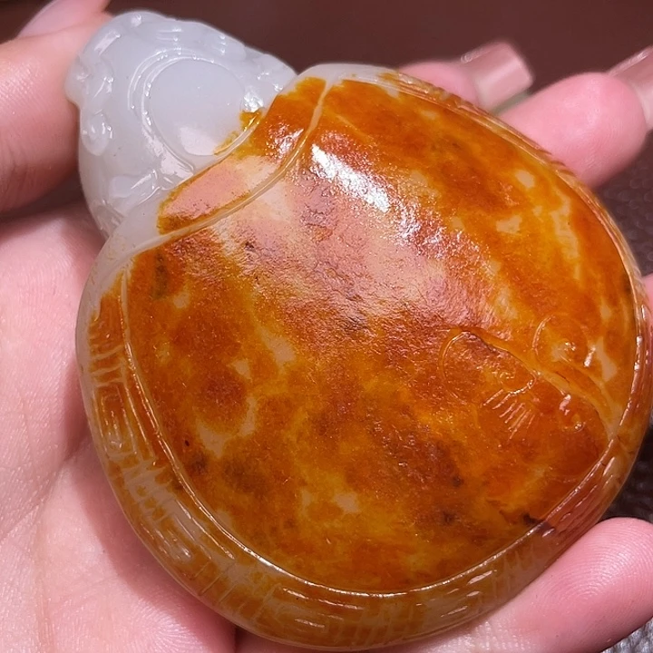 心***神和田玉未镶嵌颈饰